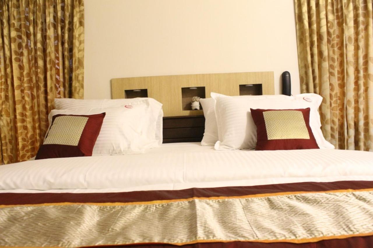 The Lavish Moon Hotel Yercaud Esterno foto